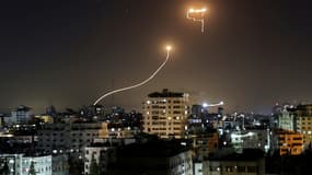 Le système anti-missile israélien intercepte une roquette lancée depuis Gaza, le 16 mai 2021