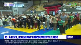 JO: à Lens, les enfant découvrent le judo