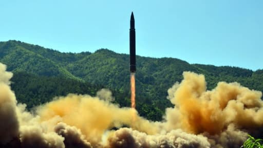 Lancement d'un missile balistique intercontinental Hwasong-14 dans un endroit non précisé, en Corée du Nord le 4 juillet 2017