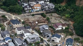 Vue aérienne des dégâts causés par un glissement de terrain à Hiroshima, au sud-ouest du Japon, le 20 août 2014.