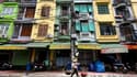 Des maisons tubes ou "nha ong" à Hanoï au Vietnam