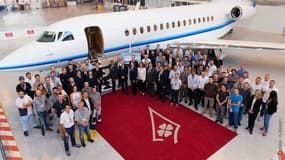 Dassault vient de livrer son premier Falcon 8X à Amjet. Dans les prochaines semaines, Dassault en livrera d'autres en Europe, au Brésil, aux États-Unis, aux Émirats arabes unis et en Inde.