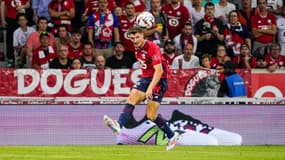 Thomas Meunier avec Lille face au PSG lors de la saison 2024-2025.
