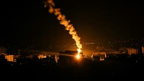 Image d'illustration - Des fusées éclairantes tirées par l'armée israélienne à Rafah, dans la bande de Gaza, le 16 mai 2021