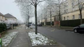 De la neige industrielle a été observée en Seine-et-Marne ce mardi 25 janvier en raison de l'épisode de pollution.