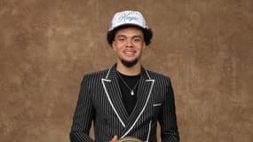 Noah Penda lors de la Draft NBA, le 26 juin 2025