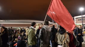 Des centaines de manifestants se sont rassemblés à Rennes, mardi soir.