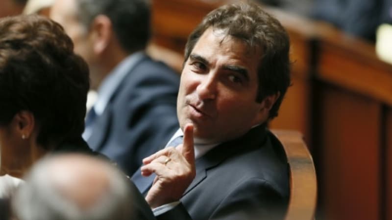 Christian Jacob réclame que le gouvernement retire les ordonnances pour faire passer son projet de loi de réforme de la SNCF.
