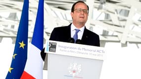 François Hollande, dimanche, à Pointe-à-Pitre.