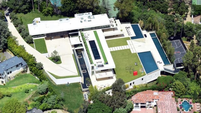 Beyoncé et Jay Z ont fait une offre de 120 millions de dollars.