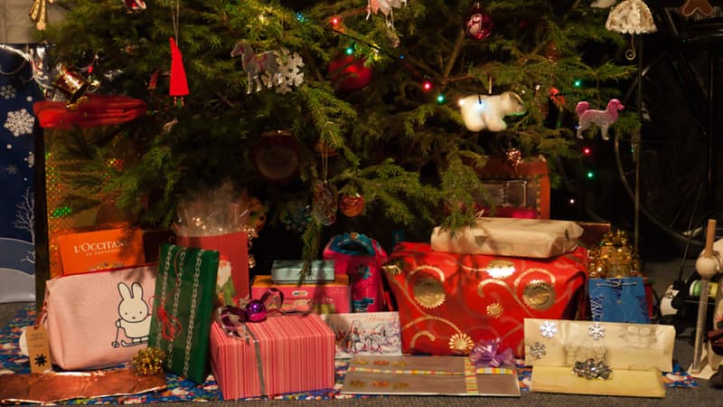 Ouvrir ses cadeaux le 24 ou le 25 décembre, il faut choisir. (Photo d'illustration)