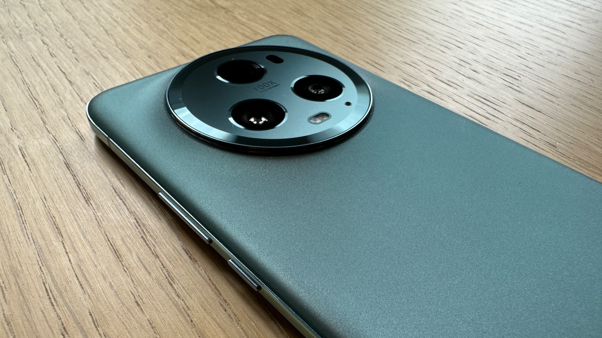 Honor Magic5 Pro Honor Magic5 Pro