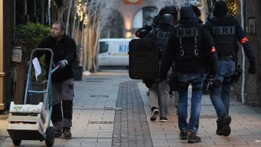 Un homme a tué trois personnes mardi soir à Strasbourg et fait plusieurs blessés.
