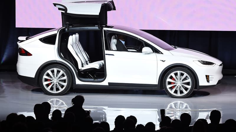 Tesla veut produire plus.