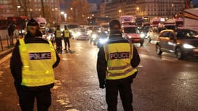 Un contrôle routier en décembre 2016 à Paris.