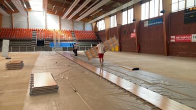 Le parquet des basketteurs des JO de Paris 2024 a pris la direction de la salle Marcel Cerdan à Villeneuve-d'Ascq