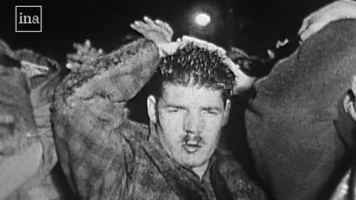 Arrestation de manifestants à Paris, le 17 octobre 1961