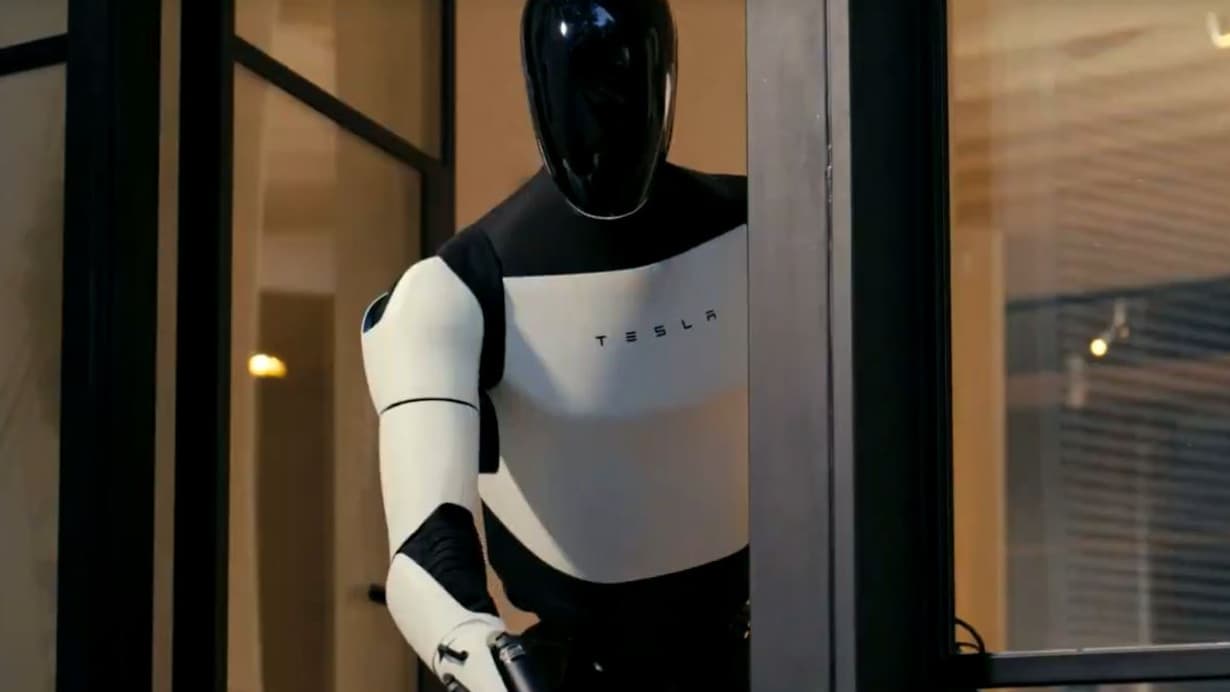 Optimus, le robot assistant de Tesla Optimus, le robot assistant de Tesla
