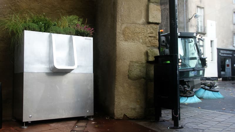 Deux "Uritrottoirs" vont être installés par la SNCF près de la gare de Lyon à Paris.