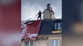 Acrobate94 décroche la banderole identitaire déployée pendant la manifestation du 13 juin 2020