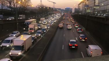 Qui peut rouler à Paris ? Cela devient un peu compliqué... ce simulateur devrait vous aider à vous y retrouver.