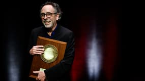 Le réalisateur américain Tim Burton a reçu le prix Lumière lors de la 14ème édition du Festival Lumière à Lyon, le 21 octobre 2022. 