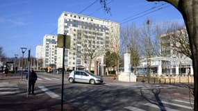 La piscine se trouvait au 5e étage d'un immeuble de la Cité des Provinces