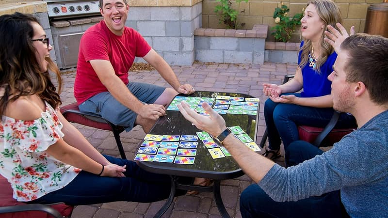 Skyjo, Cracklist... 3 jeux de société au top à découvrir entre amis ou en famille
