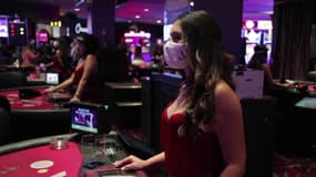 Las Vegas rouvre ses portes, après 78 jours de fermeture. Le D Hotel and Casino a offert pour l'occasion des milliers de billets pour transporter les touristes dans la capitale du jeu.