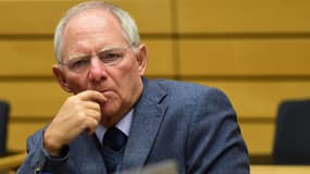 Wolfgang Schäuble défend, devant le Bundestag, le troisième plan d'aide à la Grèce.