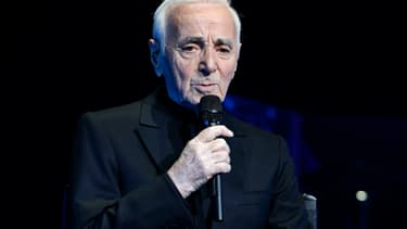 Charles Aznavour au Palais des Sports de Paris, le 21 décembre 2016. -