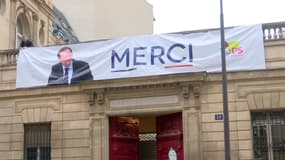 La devanture du parti socialiste à Paris, dimanche 14 mai 2017