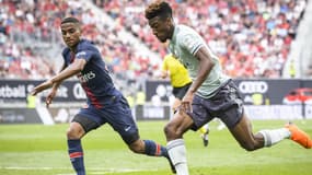 Colin Dagba (PSG) et Kingsley Coman (Bayern) s'affrontent lors d'un match de l'International Champions Cup