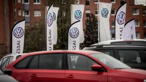En France, une plate-forme internet et un numéro vert (appel gratuit) sont déjà en place et 600.000 clients des différentes marques du groupe se sont manifestés.
