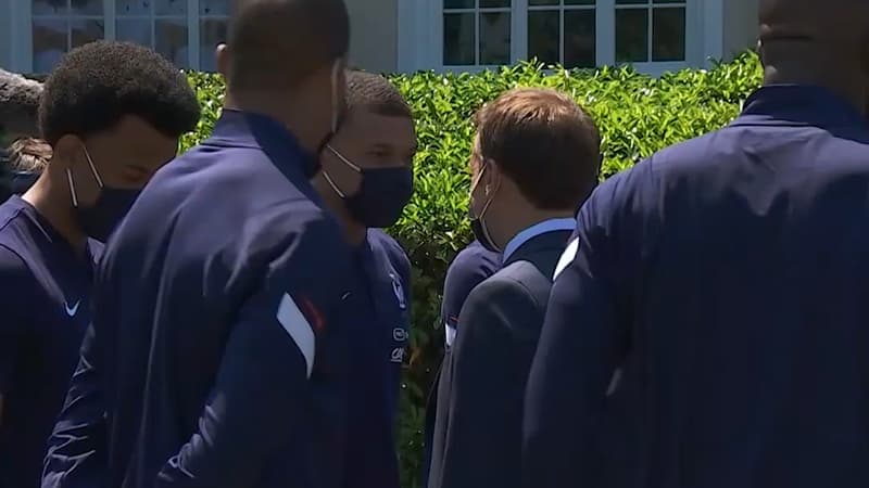 Equipe de France: Macron demande "pardon" à Mbappé pour la blague sur le transfert à l'OM