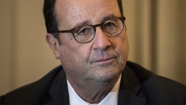 L'ancien président de la République, François Hollande, en visite ne Grèce, le 15 novembre 2018.
