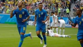 Casemiro (au centre)