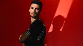 Julian Alaphilippe avec le maillot de Tudor Pro Cycling
