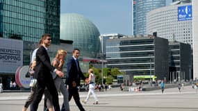 Cadres dans le quartier de la Défense