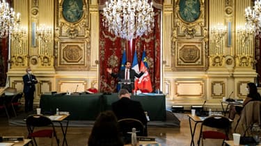 Grégory Doucet, premier maire écologiste à diriger la mairie de Lyon (D) s'exprime le 4 juillet 2020 à Lyon