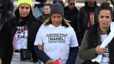 Mounia Merzouk, la mère de Nahel, adolescent de 17 ans tué par un policier en juin, manifeste après la libération de ce dernier, à Nanterre, le 19 novembre 2023. 