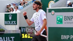 S. Tsitsipas