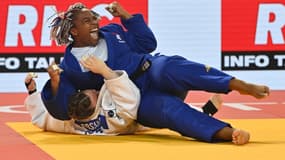 Romane Dicko, écrase l'Israélienne Raz Hershko (N.1 mondiale) et glâne son quatrième titre de championne d'Europe.