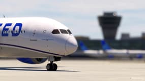 Un 787-9 de la compagnie américaine roule sur le tarmac de l'aéroport de Newark, près de New-York (Etats-Unis), dans Microsoft Flight Simulator.