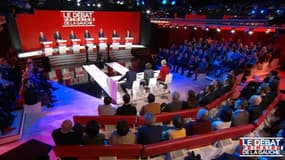 Le plateau du second débat de la primaire à gauche