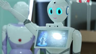Sous ces airs de gentil robot, Xao Yi est une bête de concours qui vient de réussir le concours d'entrée à la faculté de médecine en se préparant en seulement un an.
