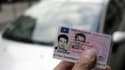 Pour obtenir leur certificat d’examen du permis de conduire, les tout nouveaux conducteurs doivent signer une charte de bonne conduite. 