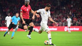 Olivier Giroud contre l'Albanie