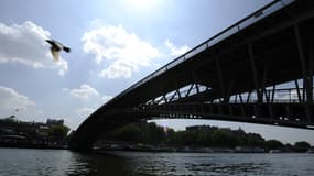 Le corps de l'homme a été retrouvé au niveau de la passerelle Léopold Senghor, en face du Musée d'Orsay.
