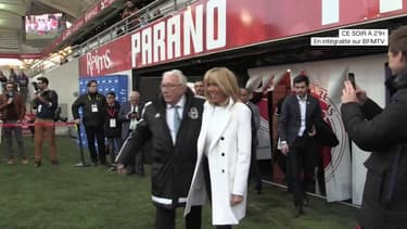 "Brigitte Macron, l'influente": ce moment où Brigitte Macron a été sifflée lors d'un match caritatif au Stade de Reims